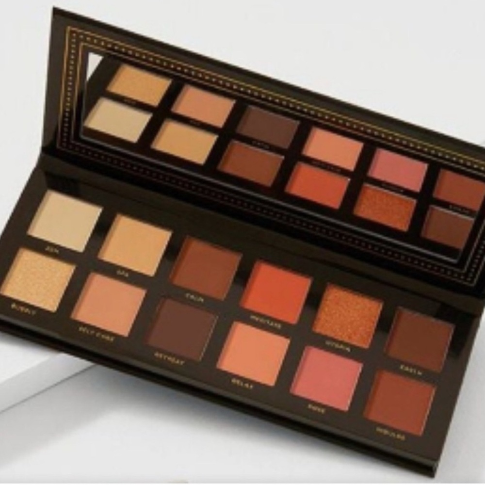 Ace Beauté Serenity Eyeshadow Palette Neutral Browns Pinks Tans - NIB - Picture 4 of 4